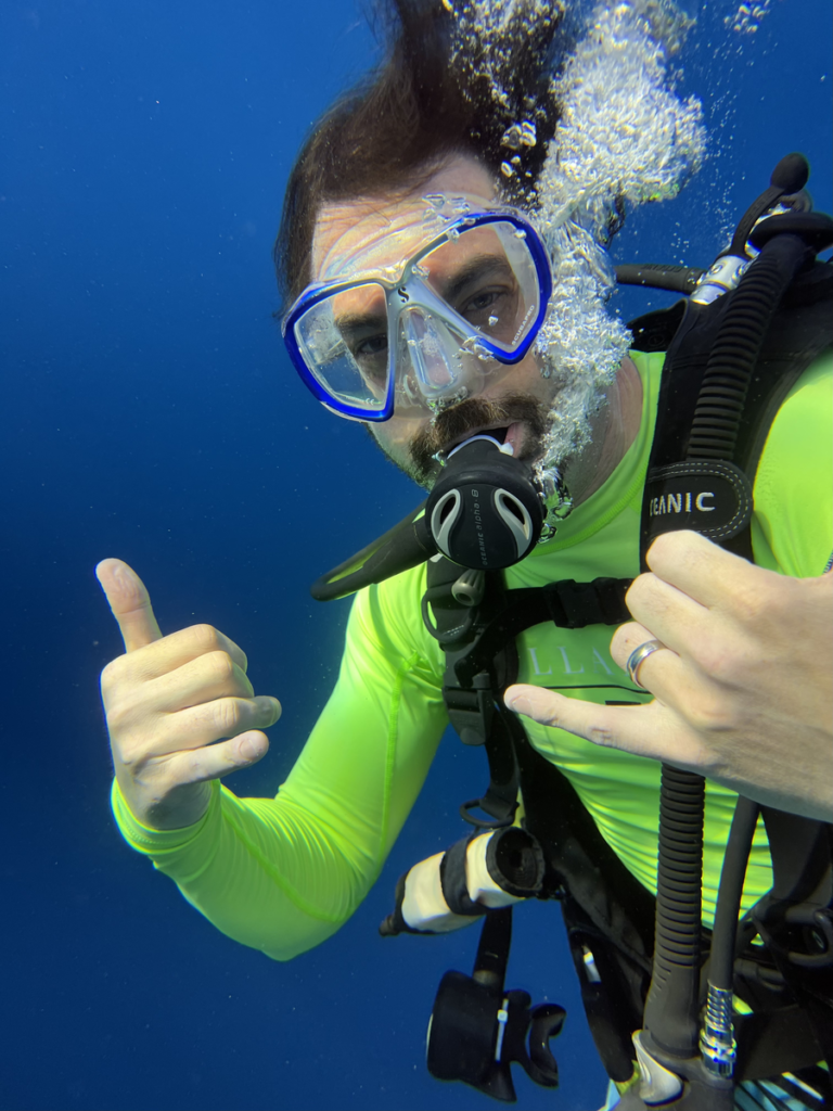 scuba diver, Rainbow Reef, Fiji